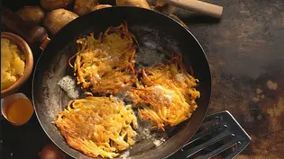 Kartoffelpuffer Rezept - Foto: LECKER @ Bauer Media Group Kartoffelpuffer Rezept - Foto: LECKER @ Bauer Media Group