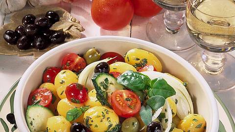 Kartoffelsalat à la Provence Rezept - Foto: Först, Thomas