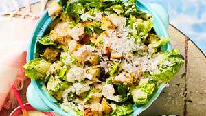 Salate zum Grillen: Kartoffelsalat nach Caesar-Art - Foto: House of Food / Bauer Food Experts KG