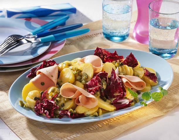 Kartoffelsalat mit Geflügelmortadella Rezept