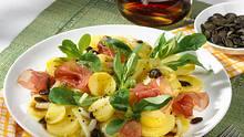 Kartoffelsalat mit Kürbiskernen (Diabetiker) Rezept - Foto: House of Food / Bauer Food Experts KG