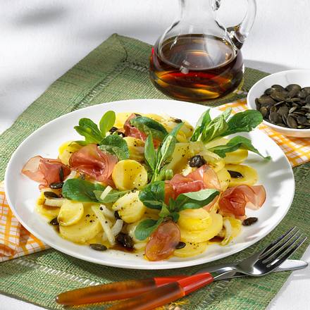 Kartoffelsalat mit rohem Schinken Rezept