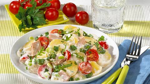 Kartoffelsalat mit Thunfisch und Rauke Rezept - Foto: House of Food / Bauer Food Experts KG