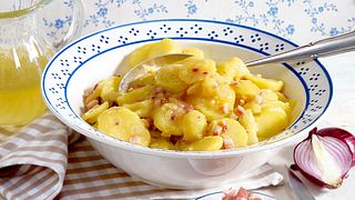 Kartoffelsalat mit Brühe - Foto: House of Food / Bauer Food Experts KG