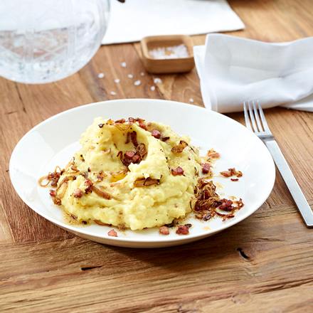 Kartoffelstampf mit Speck und Buttermilch (Hauptgericht) Rezept Kartoffelstampf mit Speck und Buttermilch (Hauptgericht) Rezept