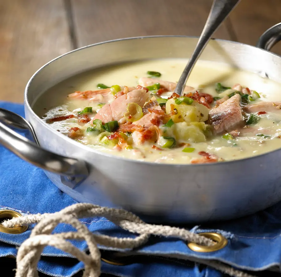 Kartoffelsuppe mit Forellenfilets Rezept Kartoffelsuppe mit Forellenfilets Rezept