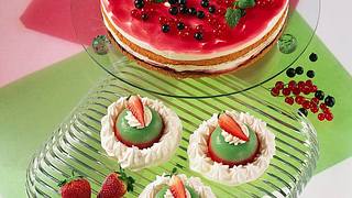 Käse-Sahne-Torte mit Erdbeeren Rezept - Foto: Horn