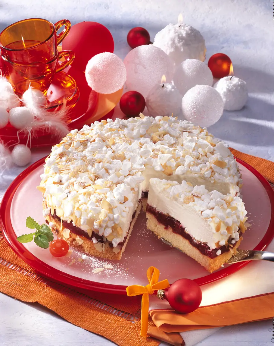 Käse-Sahne-Torte mit Kirschen Rezept Käse-Sahne-Torte mit Kirschen Rezept