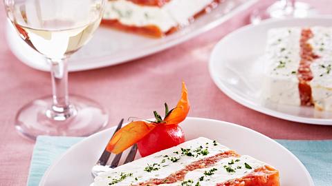 Käse-Tomaten-Terrine mit Kräutern Rezept - Foto: House of Food / Bauer Food Experts KG
