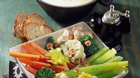 Käsefondue mit Gemüse Rezept - Foto: Först, Thomas
