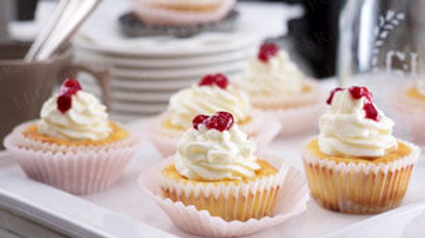 Käsekuchen-Cupcakes mit Shortbread Rezept - Foto: House of Food / Bauer Food Experts KG