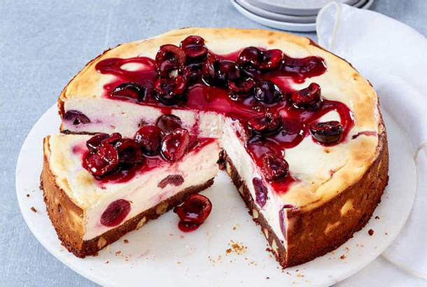 Käsekuchen mit Kirschen Rezept