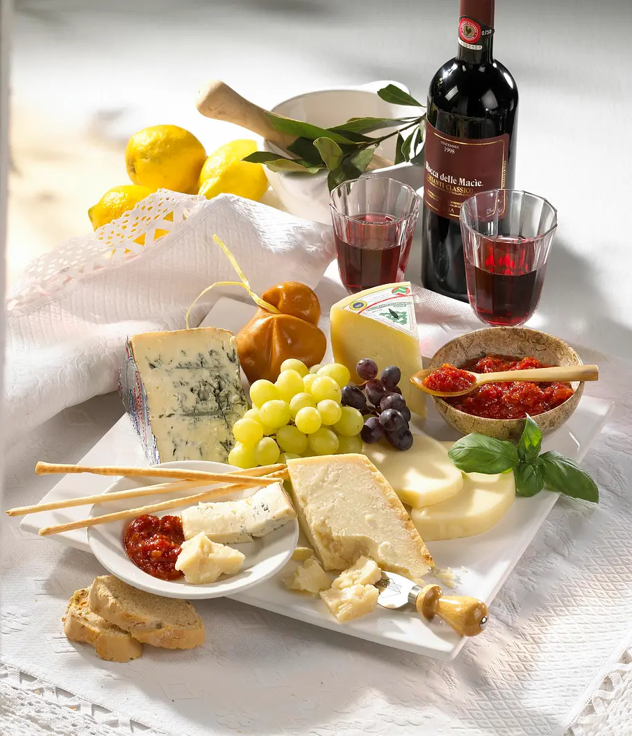 Käseplatte mit Tomaten-Chutney Rezept Käseplatte mit Tomaten-Chutney Rezept