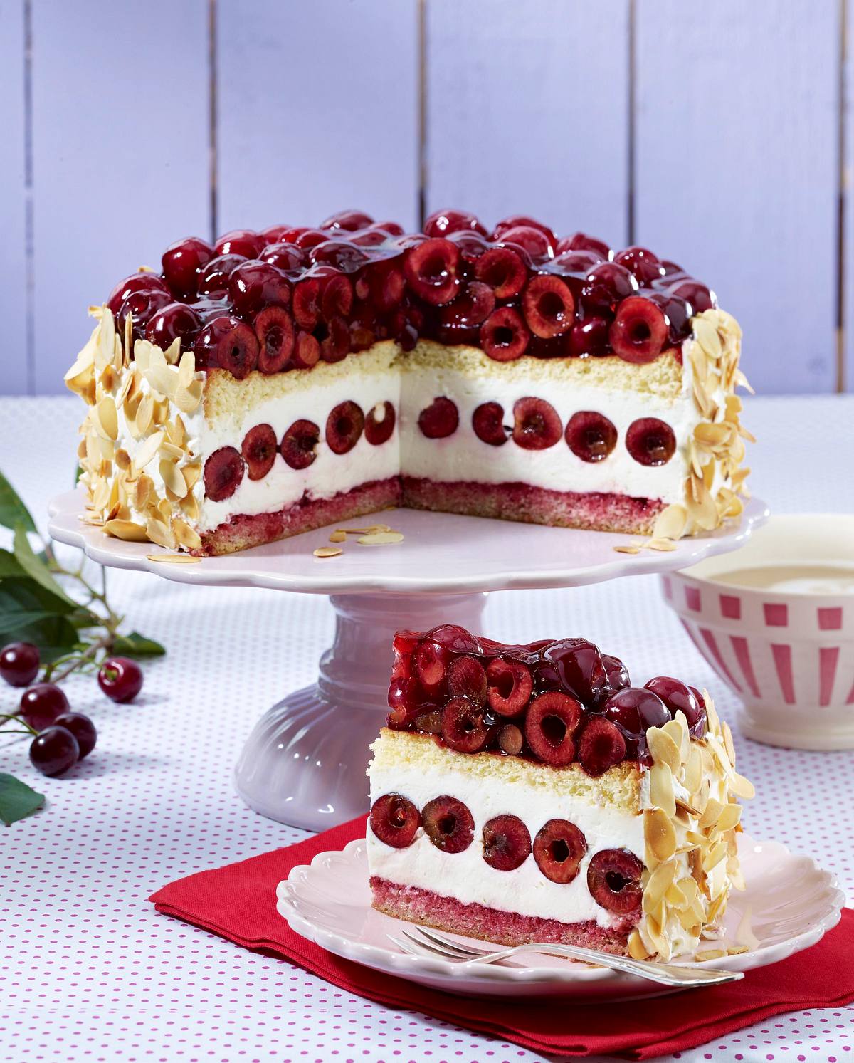 Käsesahne-Kirschtorte Rezept