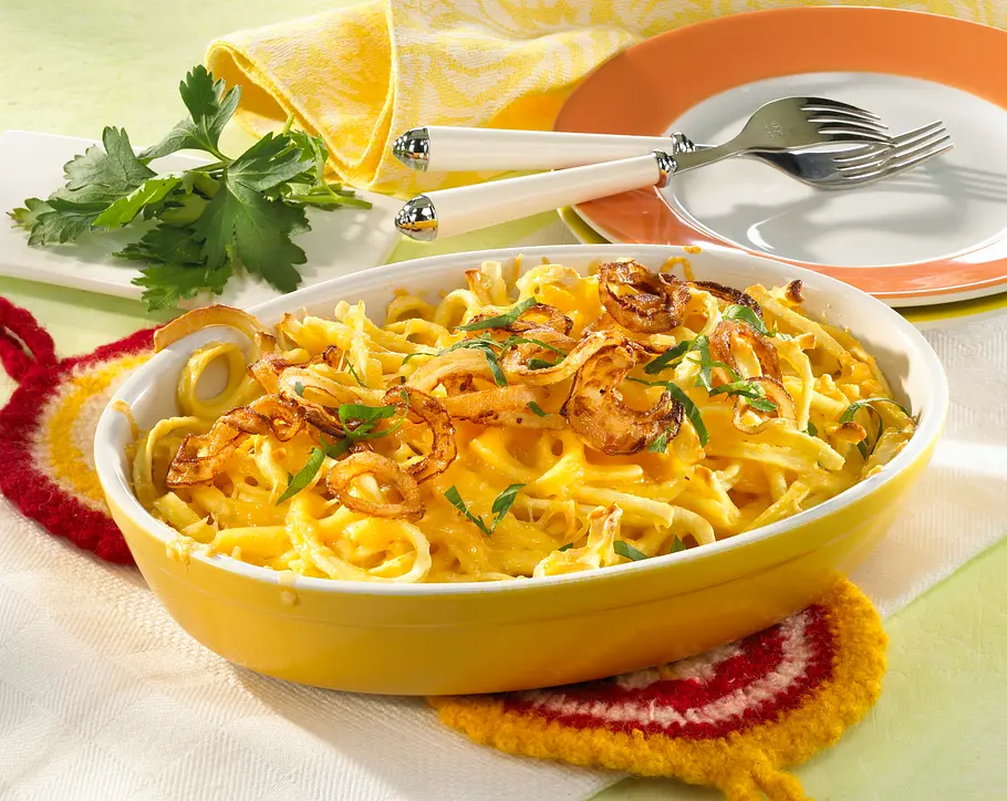 Käsespätzle mit Röstzwiebeln Rezept Käsespätzle mit Röstzwiebeln Rezept