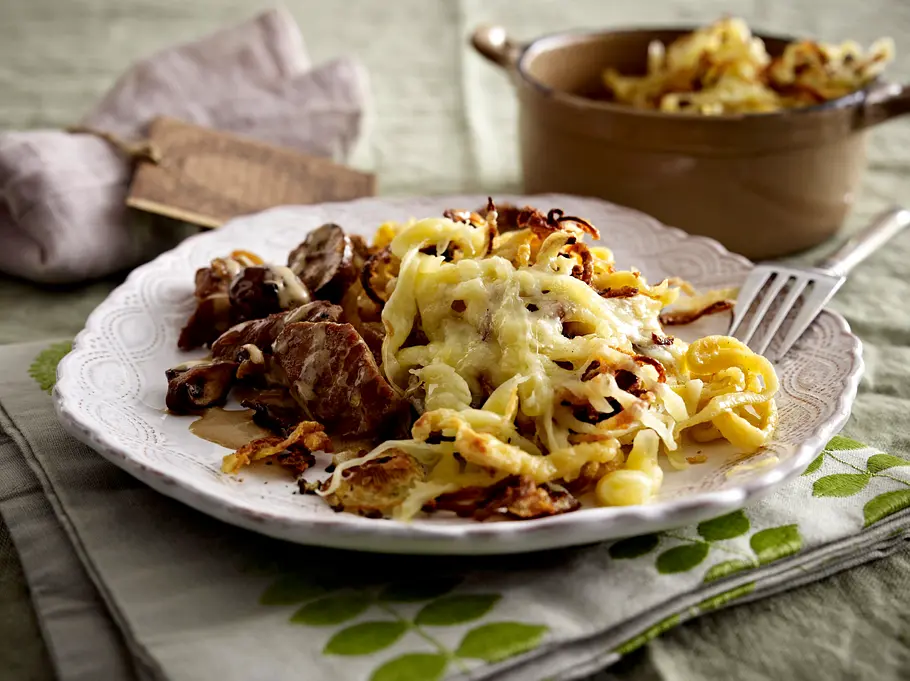 Käsespätzle zu Filetstreifen in Pilzrahm Rezept