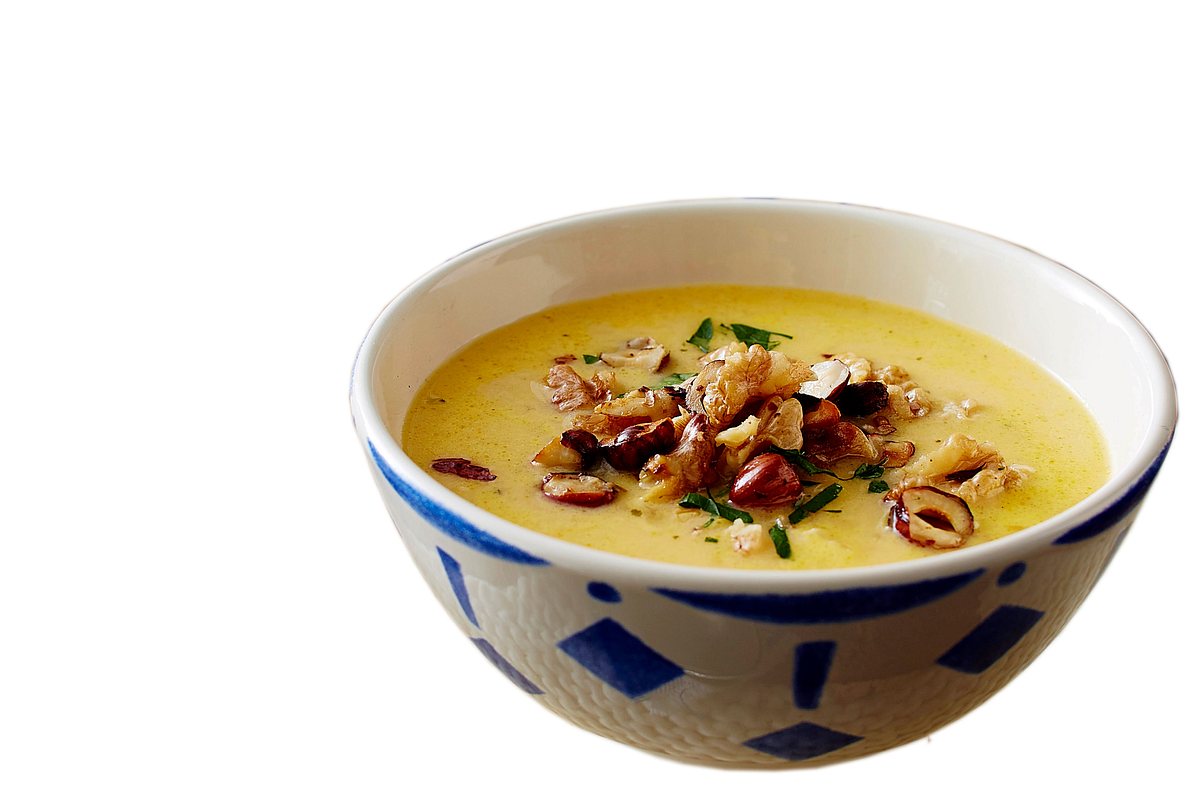 Käsesuppe mit Nuss-Crumble Rezept