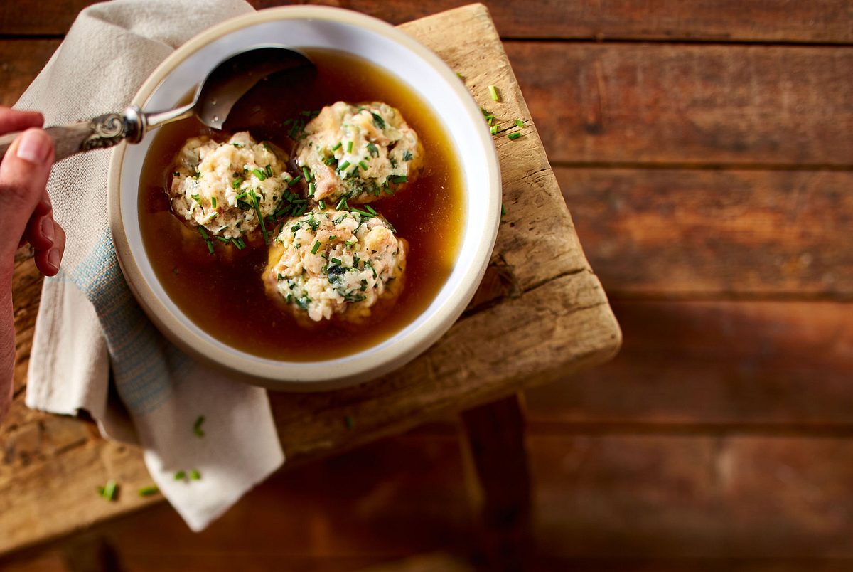 Kasknödel-Suppe Rezept