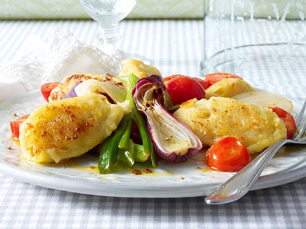 Kasnocken mit Kirschtomaten Rezept Kasnocken mit Kirschtomaten Rezept