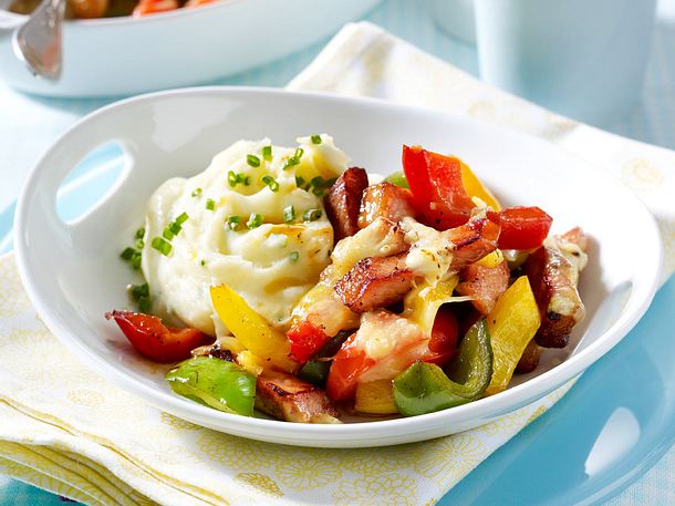 Ratz-fatz-Kasselergratin mit Paprika Rezept Ratz-fatz-Kasselergratin mit Paprika Rezept