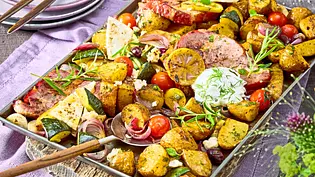 Kasseler auf Kreta-Kartoffeln Rezept - Foto: LECKER @ Bauer Media Group Kasseler auf Kreta-Kartoffeln Rezept - Foto: LECKER @ Bauer Media Group