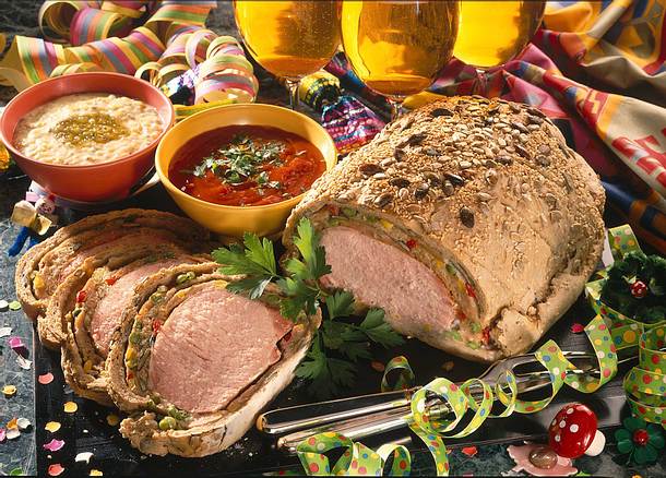 Kasseler in Brotteig mit bunter Gemüsefüllung Rezept