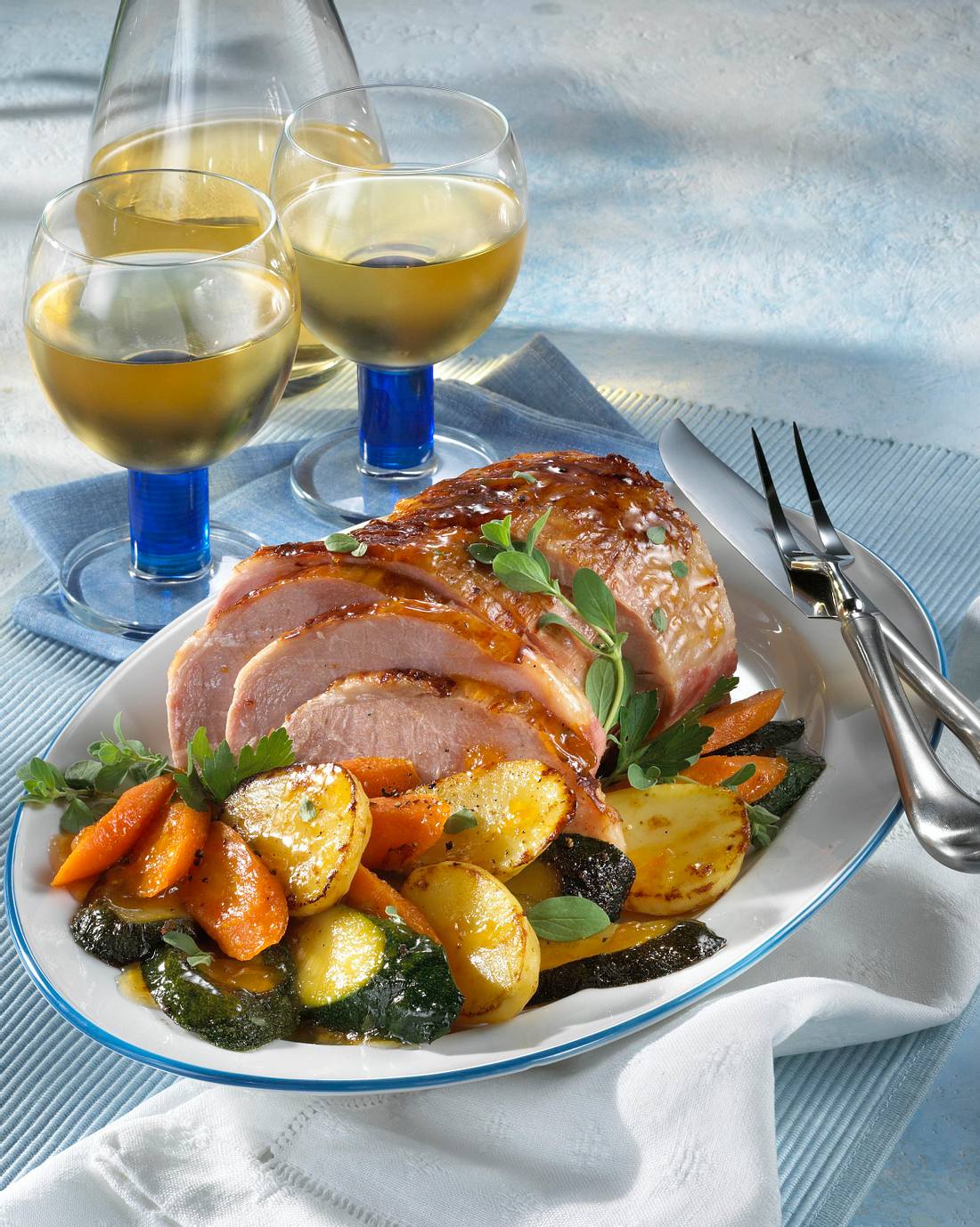 Kasseler-Kotelett mit Sommergemüse Rezept | LECKER