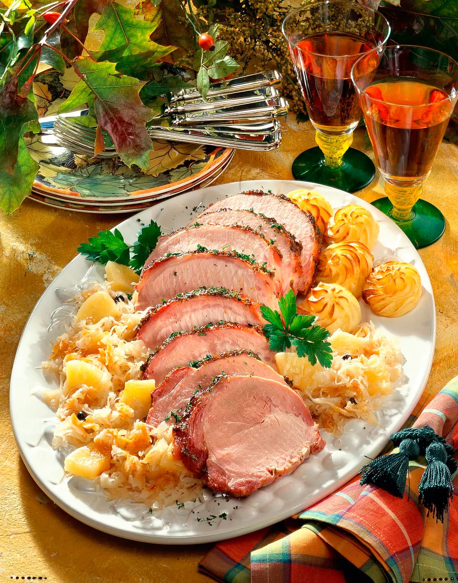 Kasseler mit Ananas-Sauerkraut Rezept Kasseler mit Ananas-Sauerkraut Rezept