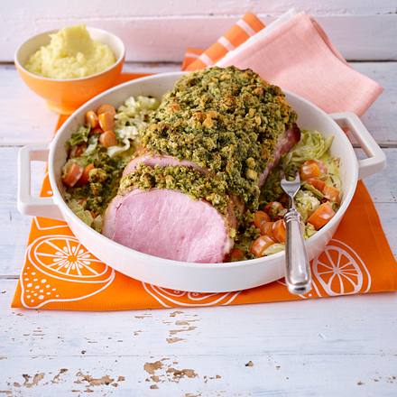Kasseler mit Kräuterkruste Rezept Kasseler mit Kräuterkruste Rezept