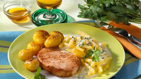 Kasseler mit Steckrübe in Sahnesoße Rezept - Foto: House of Food / Bauer Food Experts KG