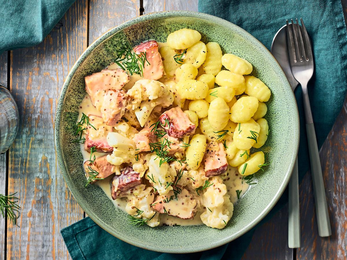 Kasseler-Senfgulasch mit Gnocchi Rezept