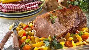 Kasselerbraten vom Blech Rezept - Foto: LECKER @ Bauer Media Group