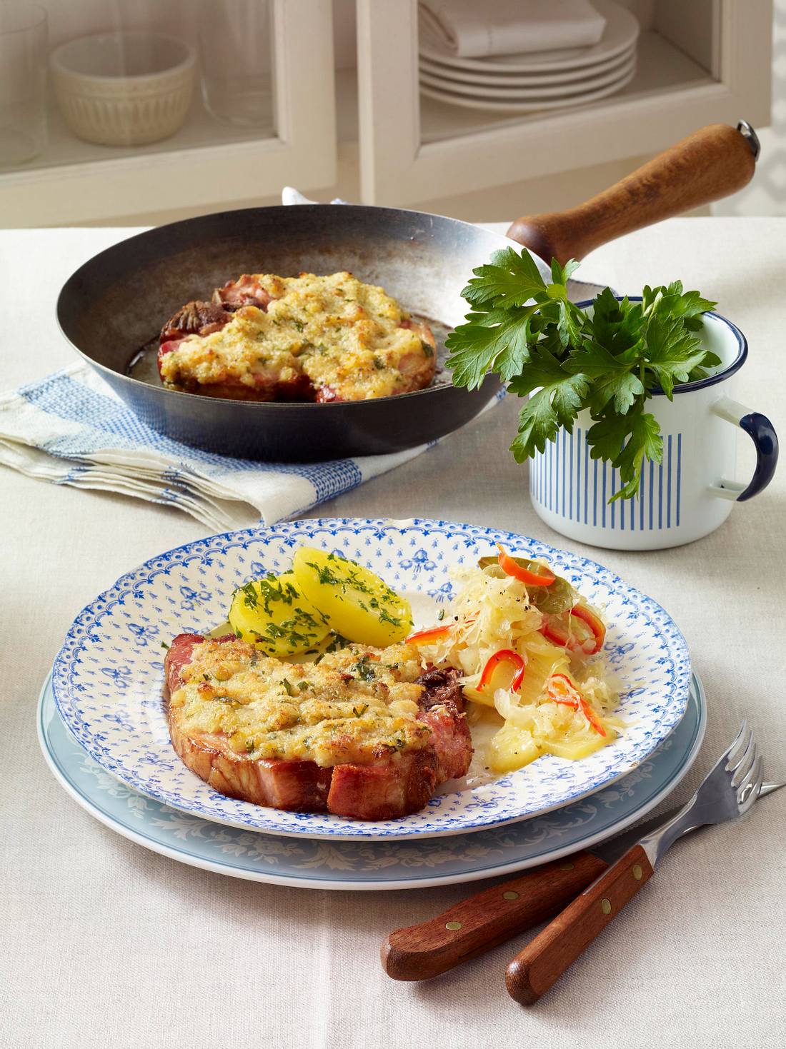 Kasselerkoteletts mit Meerrettichkruste Rezept | LECKER