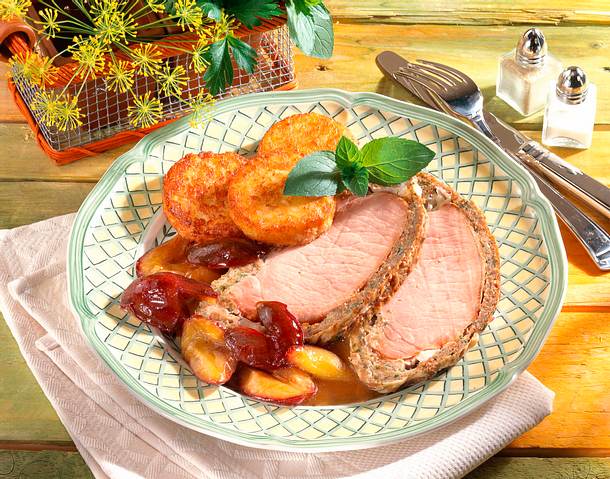 Kasselerrücken mit glasierten Zwetschgen Rezept Kasselerrücken mit glasierten Zwetschgen Rezept