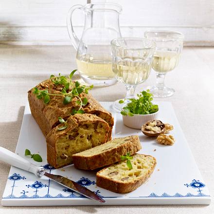 Kastenkuchen mit Walnüssen, Gouda und Oregano Rezept