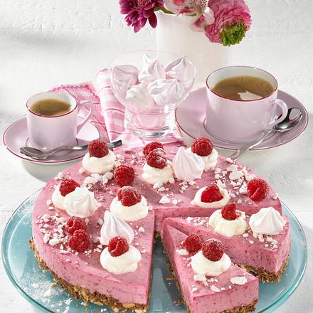 Kekstorte mit Himbeeren Rezept