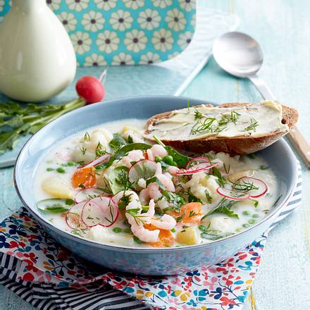 Kesäkeitto - Sommer-Gemüsesuppe mit Garnelen Rezept Kesäkeitto - Sommer-Gemüsesuppe mit Garnelen Rezept