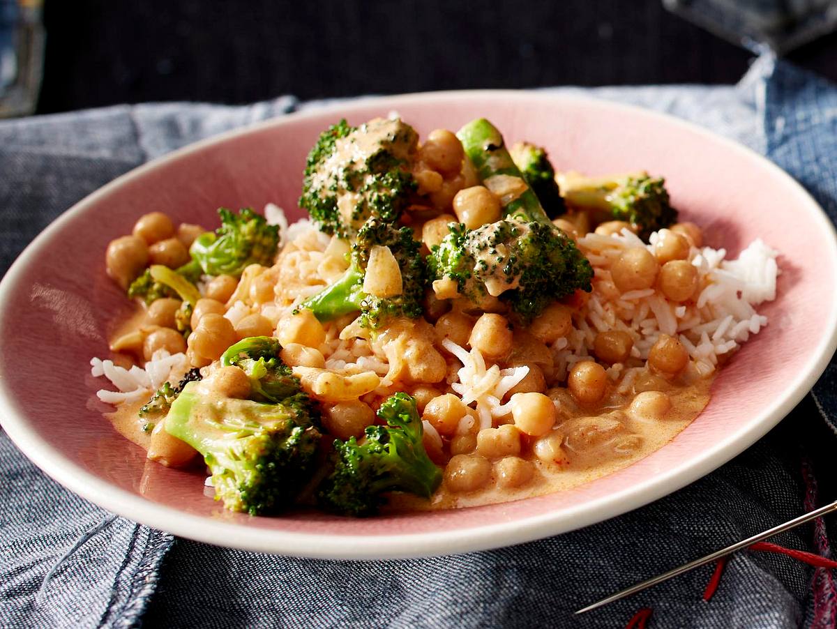 Kichererbsen-Kokos-Topf mit Brokkoli Rezept