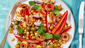 Kichererbsen-Paprika-Salat Rezept - Foto: LECKER @ Bauer Media Group Kichererbsen-Paprika-Salat Rezept - Foto: LECKER @ Bauer Media Group