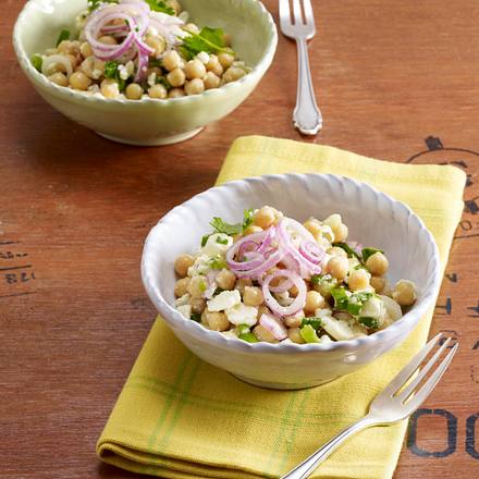 Kichererbsensalat mit Feta, Koriander und Lauchzwiebeln Rezept