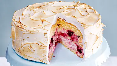 Kirsch-Baiser-Torte Rezept - Foto: LECKER @ Bauer Media Group