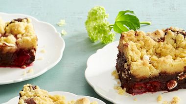 Kirsch-Brownie mit Streuseln Rezept - Foto: House of Food / Bauer Food Experts KG