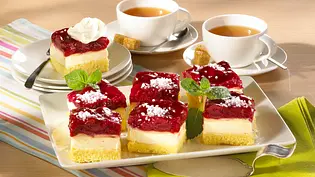 Kirsch-Buttercreme-Schnitten Rezept - Foto: LECKER @ Bauer Media Group Kirsch-Buttercreme-Schnitten Rezept - Foto: LECKER @ Bauer Media Group