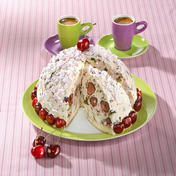 Kirsch-Cassata-Bombe Rezept