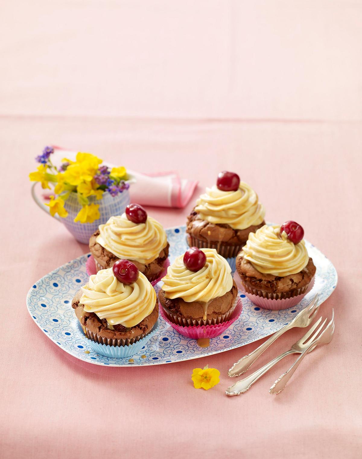 Kirsch-Karamell-Cupcakes Rezept