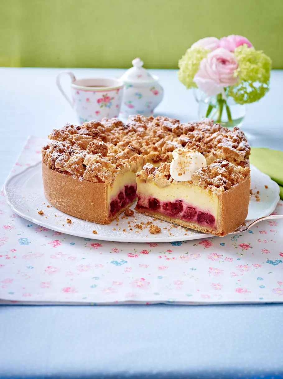 Kirsch-Käsekuchen mit Knusperstreuseln Rezept Kirsch-Käsekuchen mit Knusperstreuseln Rezept