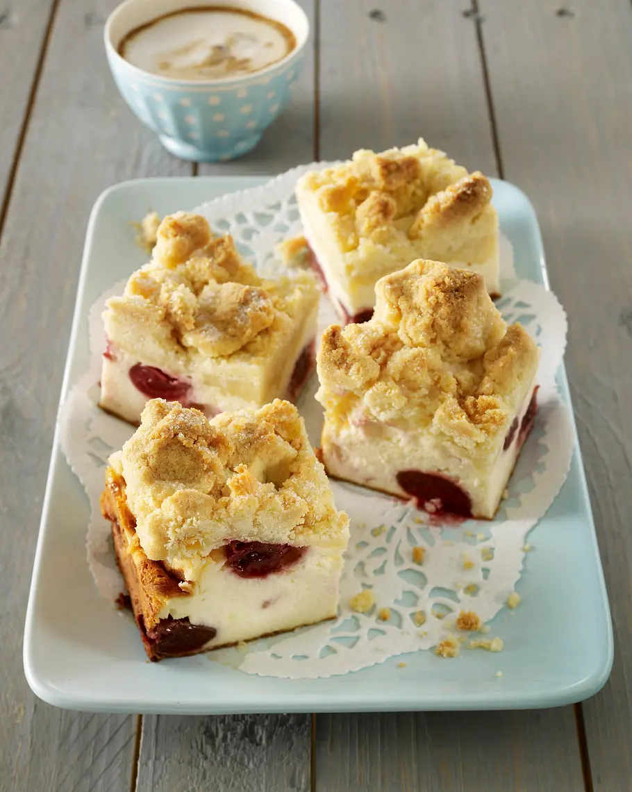 Kirsch-Käsekuchen mit Streuseln Rezept Kirsch-Käsekuchen mit Streuseln Rezept