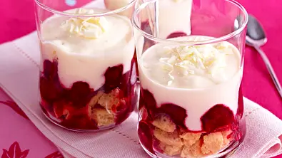 Kirsch-Keks-Dessert Rezept - Foto: LECKER @ Bauer Media Group