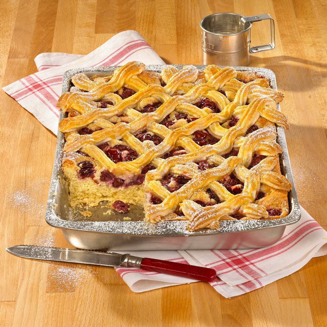 Kirsch-Makronen-Kuchen Rezept | LECKER