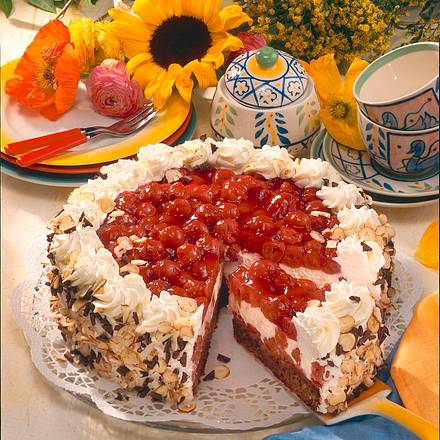 Kirsch-Sahne-Torte Rezept Kirsch-Sahne-Torte Rezept